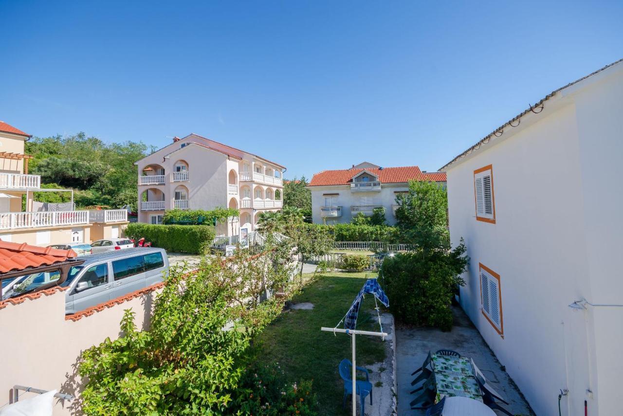Apartments Elvira Лопар Экстерьер фото