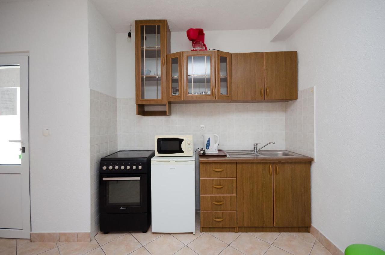 Apartments Elvira Лопар Экстерьер фото