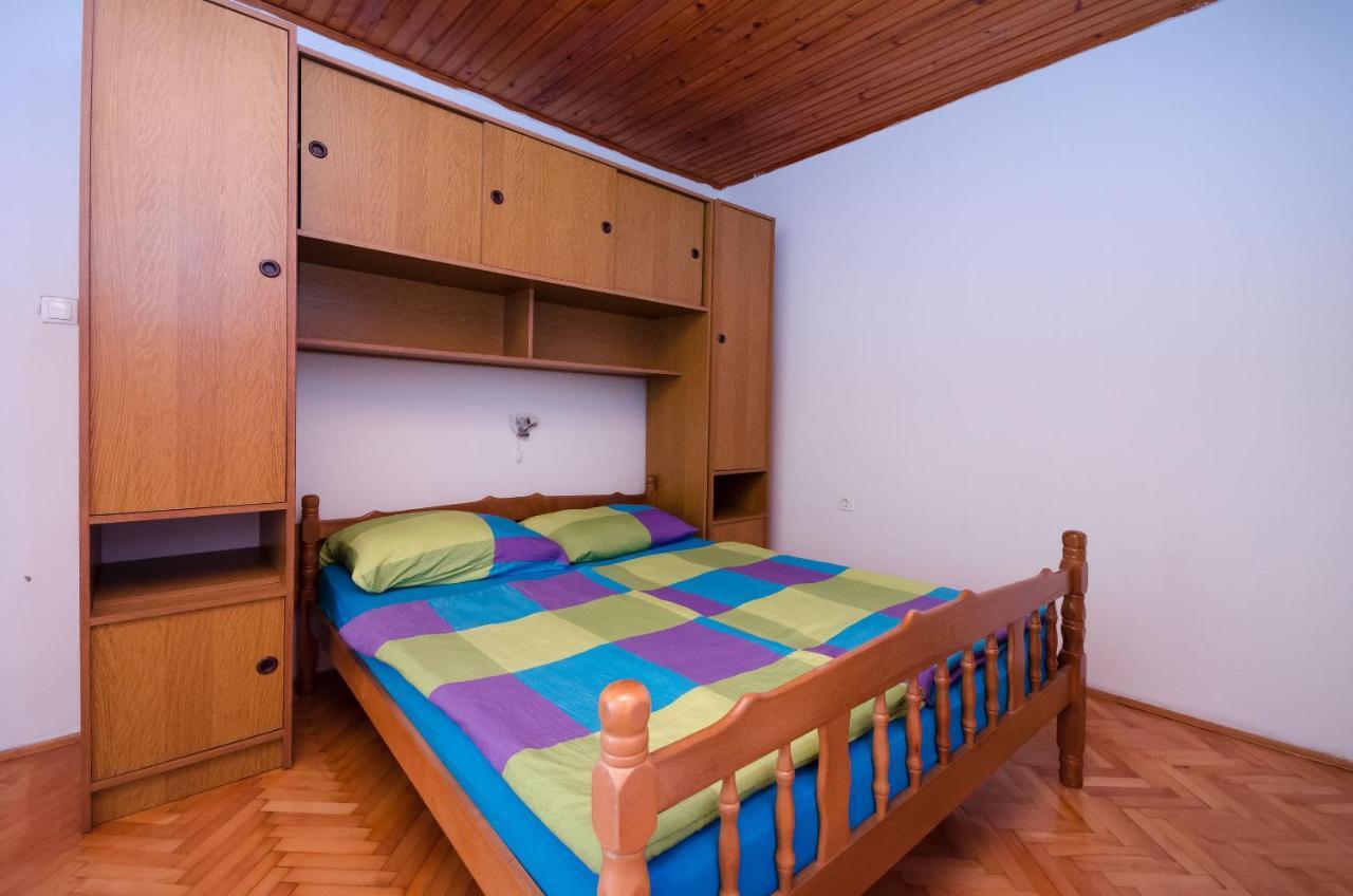 Apartments Elvira Лопар Экстерьер фото
