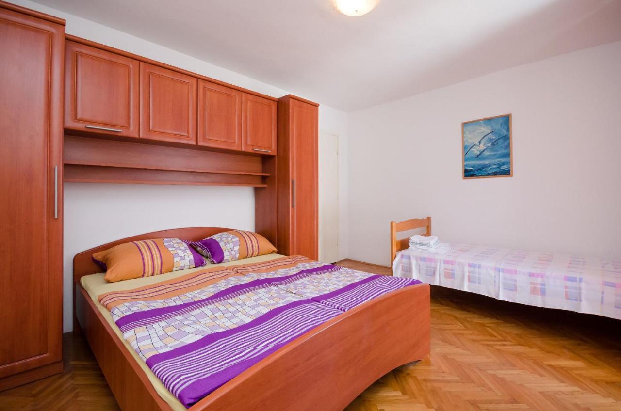Apartments Elvira Лопар Экстерьер фото